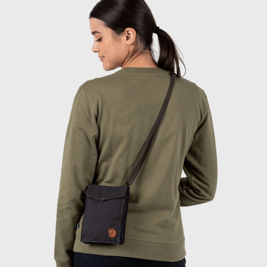 * New Threads Fjallraven Pocket Shoulder Bag Green Bags